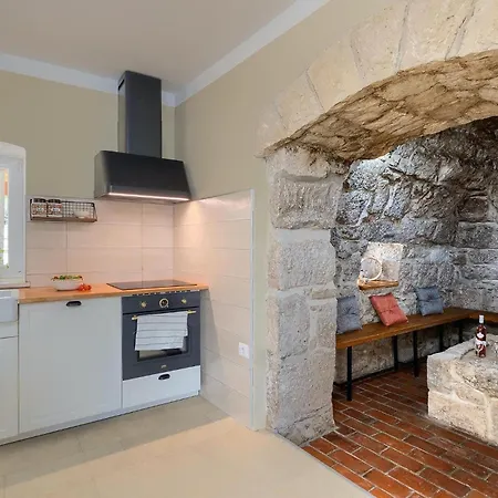 Stora Kuca Tatil Evi