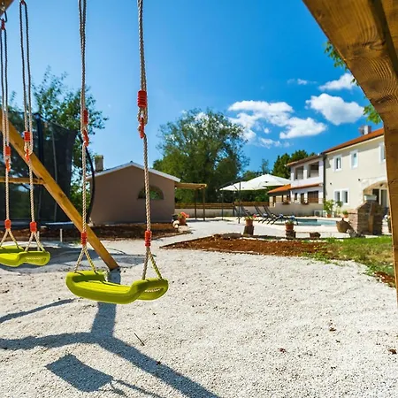 Stora Kuca Tatil Evi