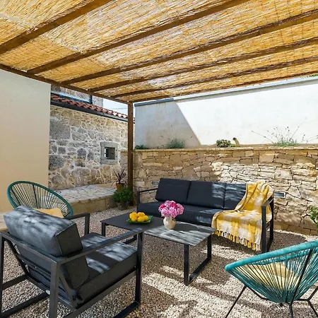 Stora Kuca Tatil Evi
