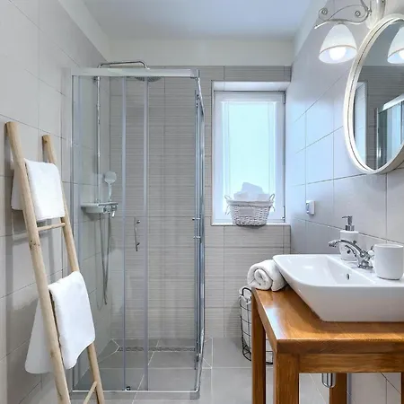 Holiday home Stora Kuca Krapan
